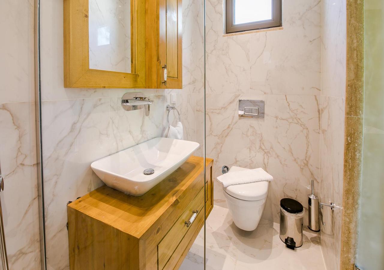 Villa 2 Sleeps 4 Isolated Honeymoon-Villa Sardunya Kaş Extérieur photo