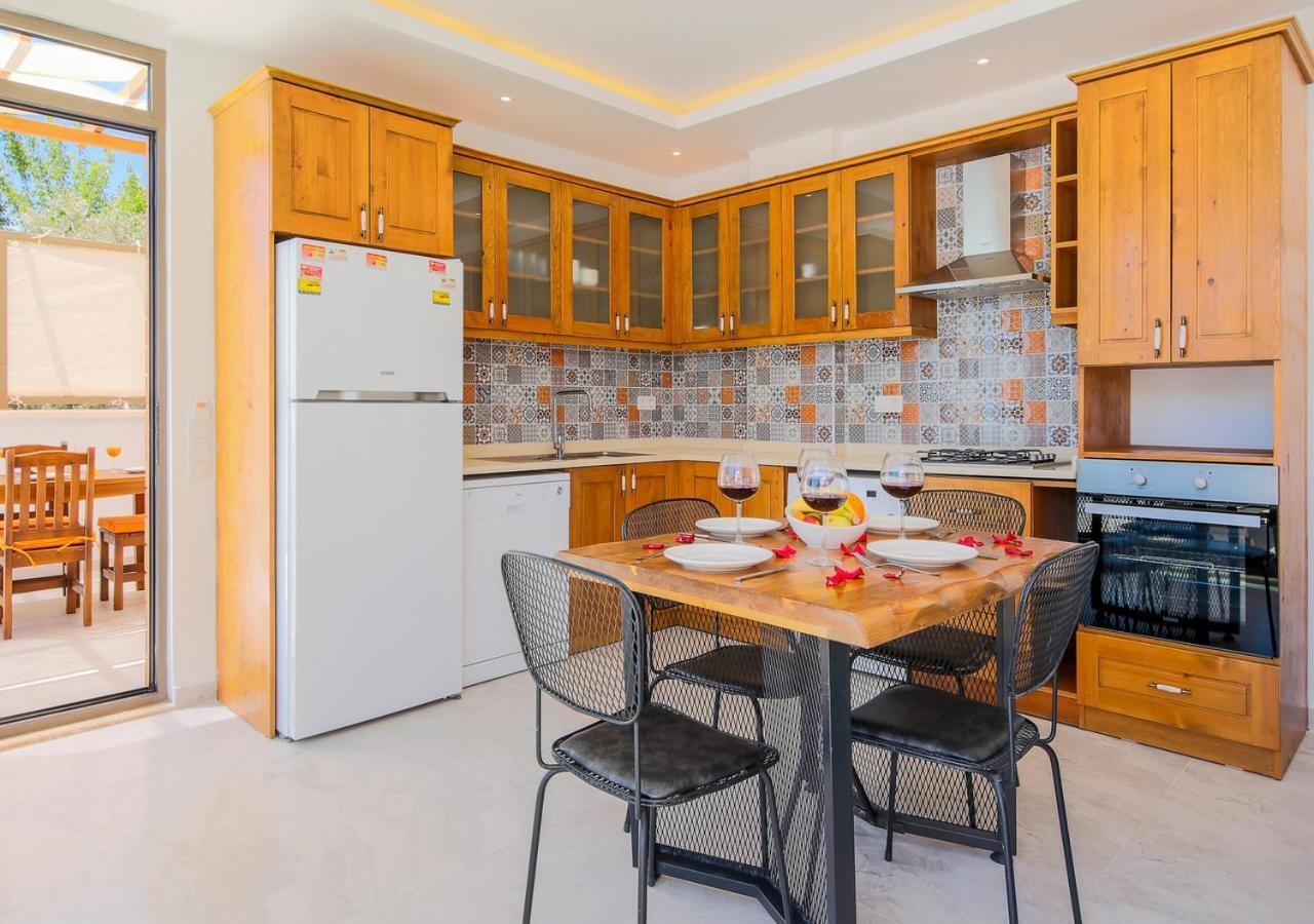 Villa 2 Sleeps 4 Isolated Honeymoon-Villa Sardunya Kaş Extérieur photo